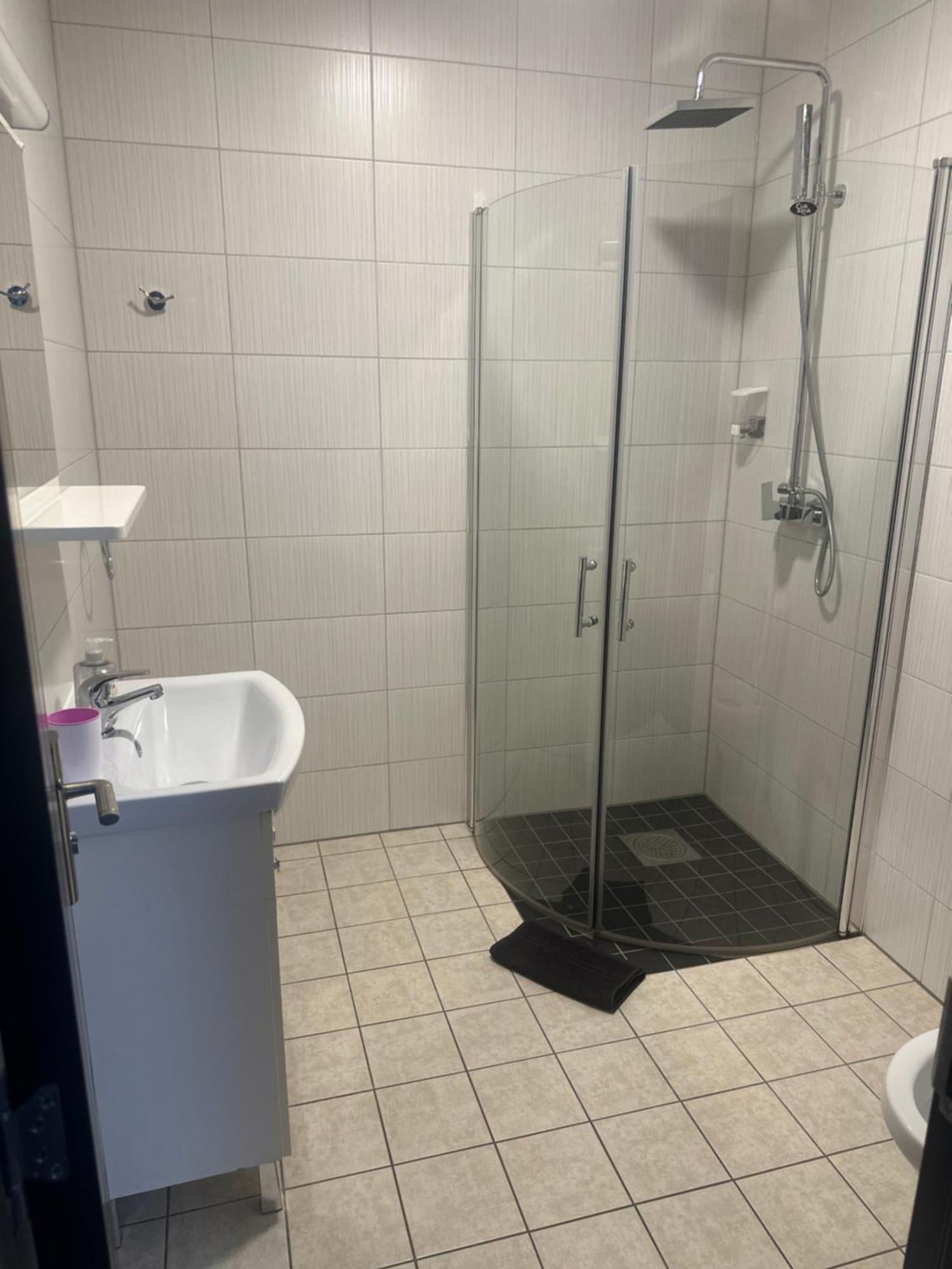 Casa Clau Hotel Orşova Buitenkant foto