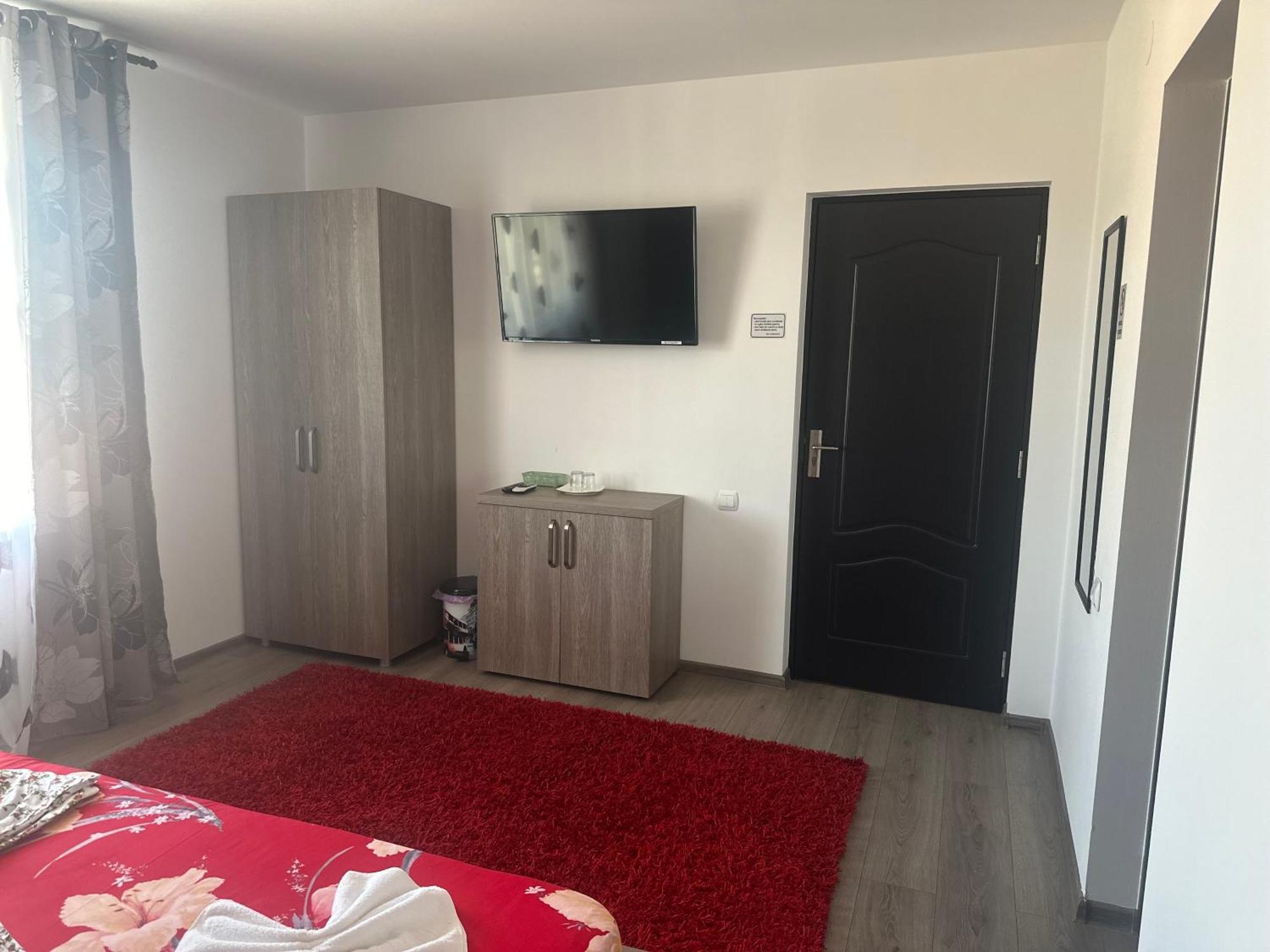 Casa Clau Hotel Orşova Buitenkant foto