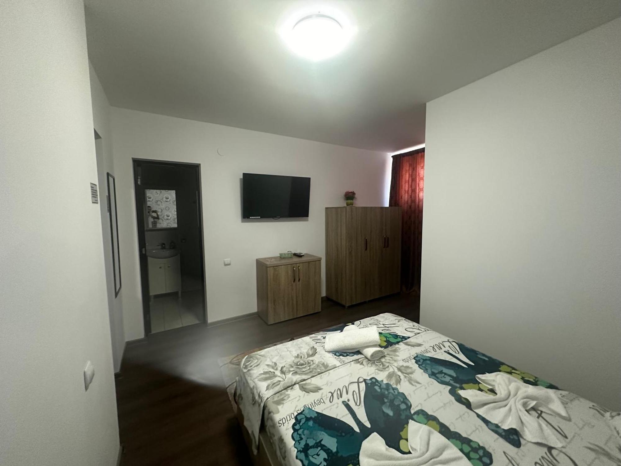 Casa Clau Hotel Orşova Buitenkant foto